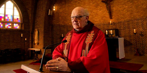 Voorganger Pastor Th. van der Sman pr.